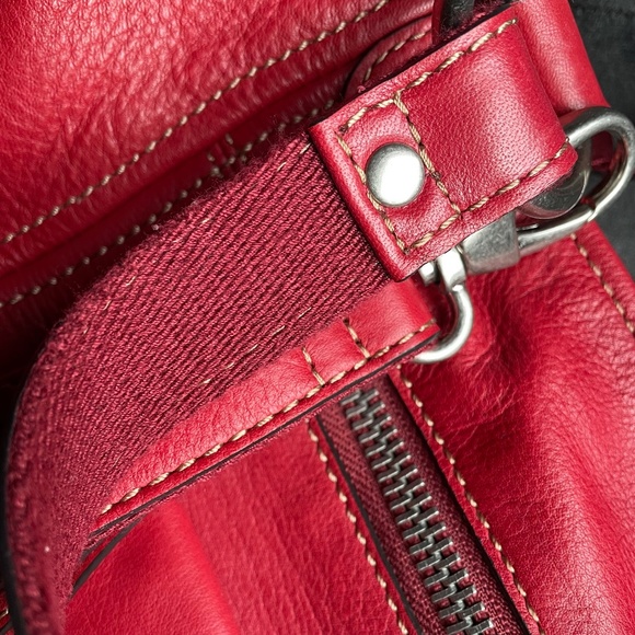 EUC Fossil Red Pebbled Leather Bag with extra Crossover Strap - Picture 4 of 8